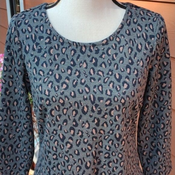 NWT Nicole Miller Original Knit Animal Print Dress - Picture 2 of 11